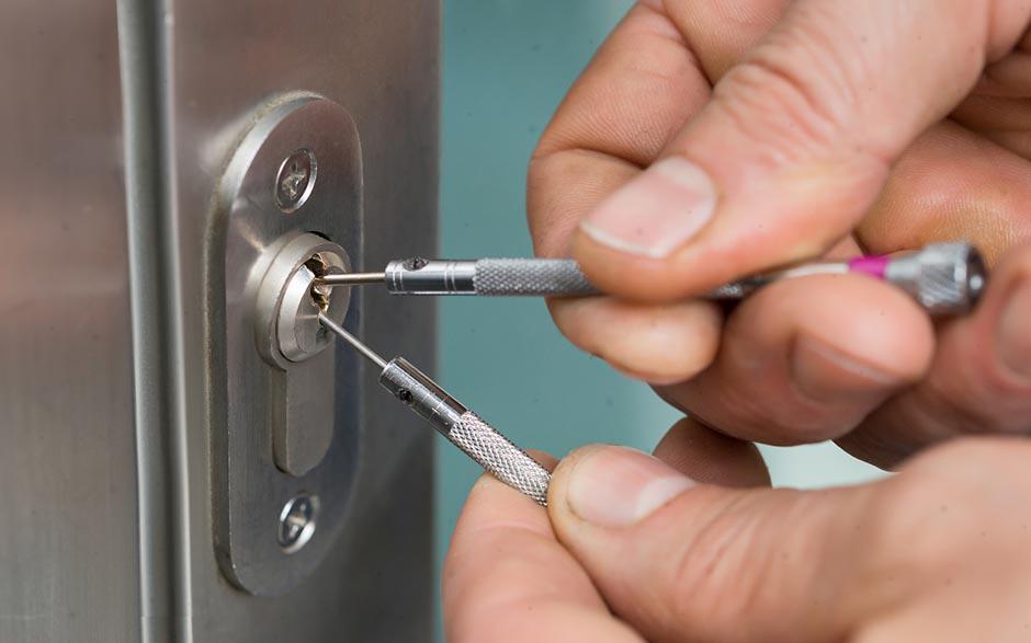 clés bloquée dans la serrure La Verrière