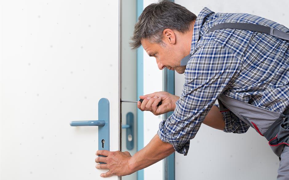 changer serrure porte prix Fosses