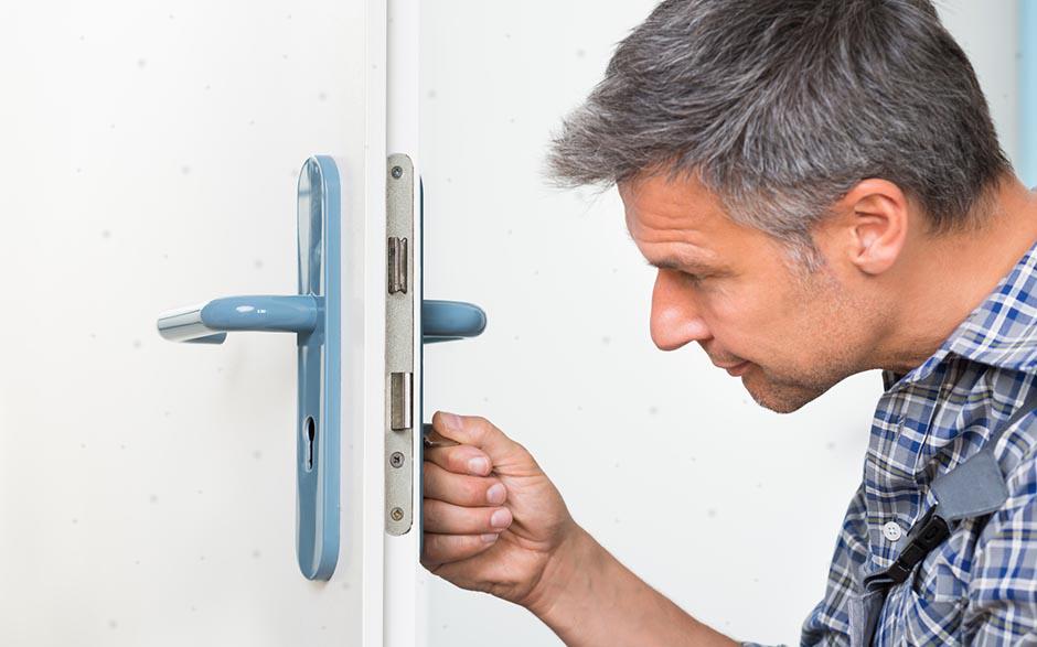 serrure porte de garage Trets